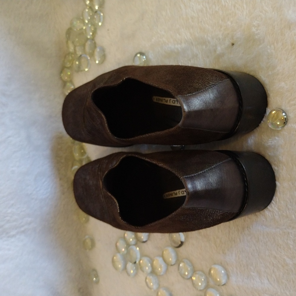 Donald J. Pliner Womens Loafers - Picture 3 of 4